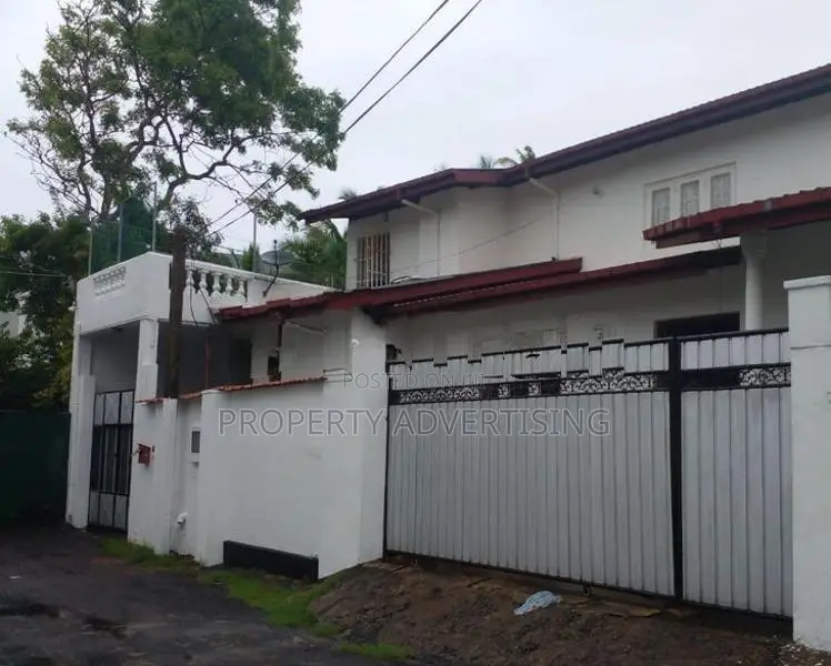 2 units House for sale in Mount Lavinia