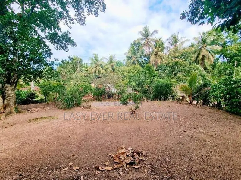 Land for Sale in Yakkala