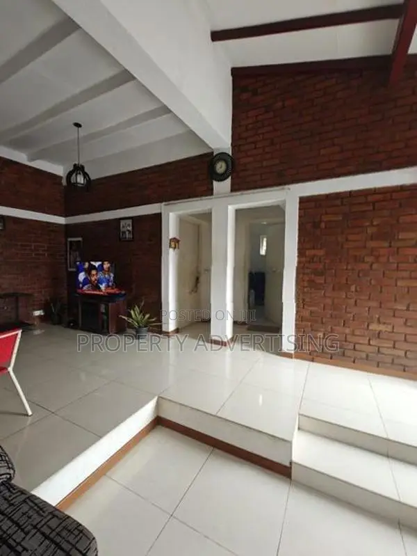 2 units House for sale in Mount Lavinia
