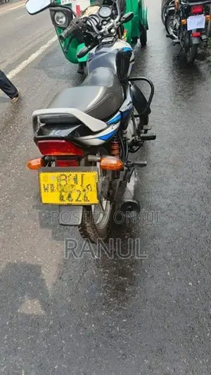 Bajaj CT100 2018
