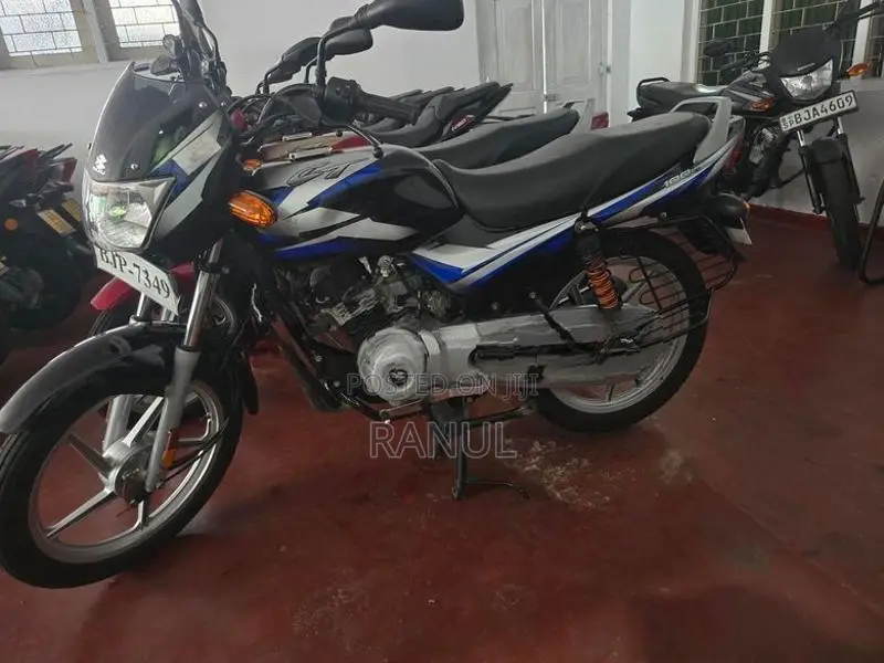 Bajaj CT100 2025