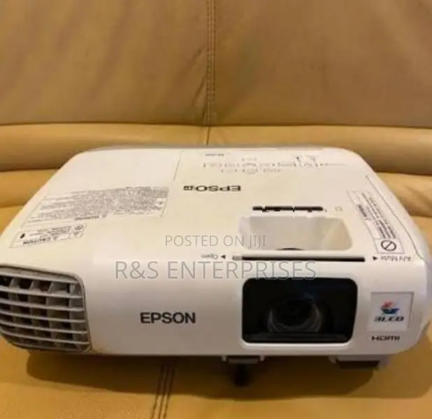 Epson EB-965 Projector
