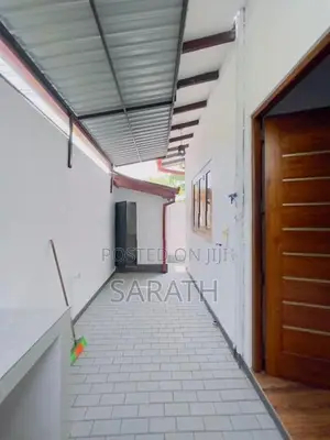 3 Bed With Brand New Valuable House In Athuurgiriya
