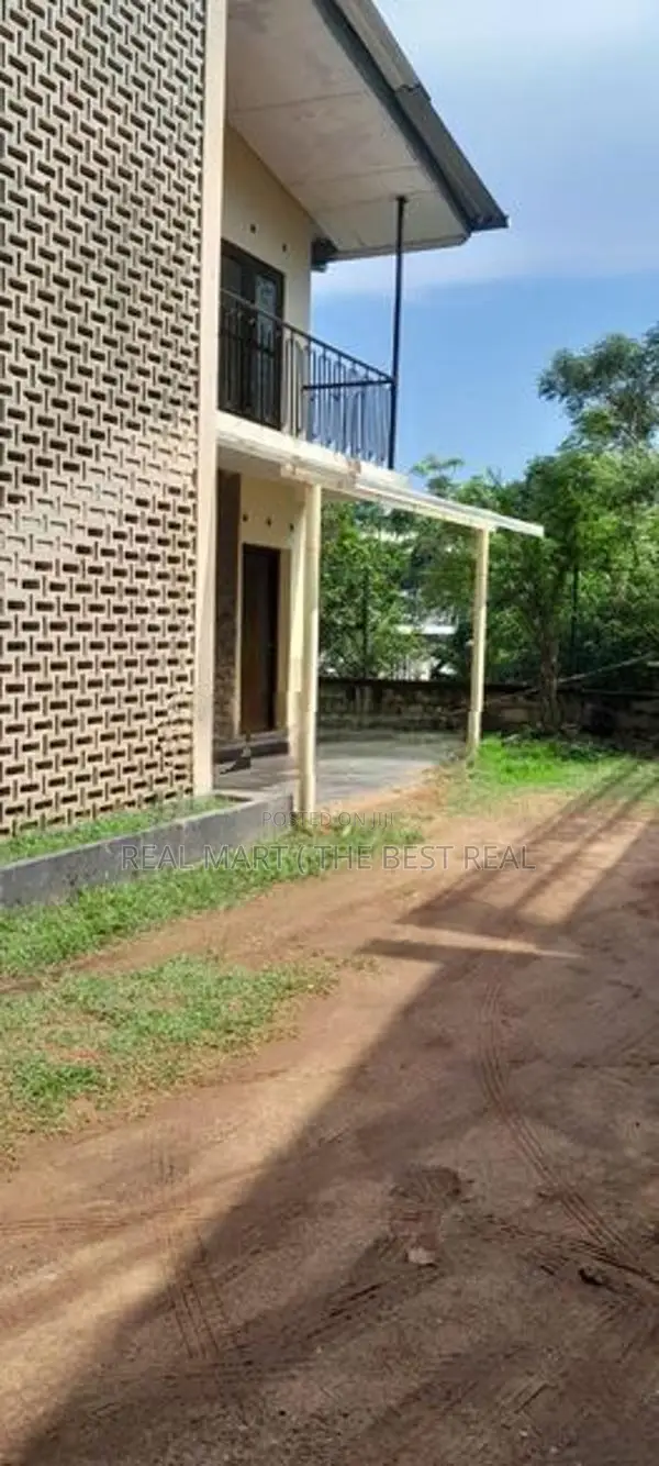 Nugegoda : 14 perches Land with Old Two story house for Sale