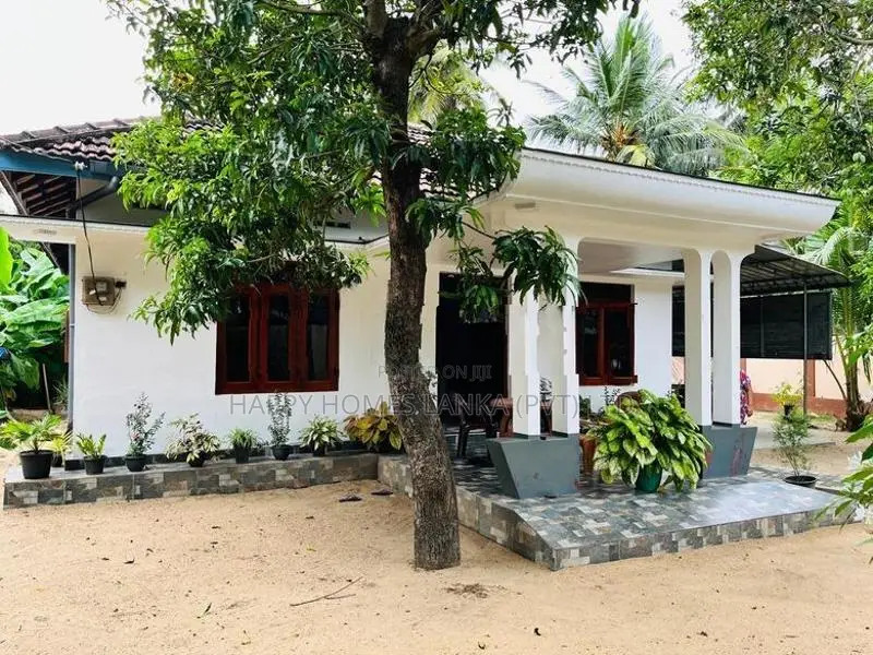 HHL1012 - House for Sale in Kalmunai
