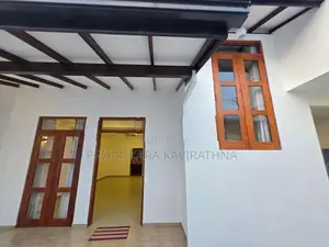 House For Sale in Piliyandala