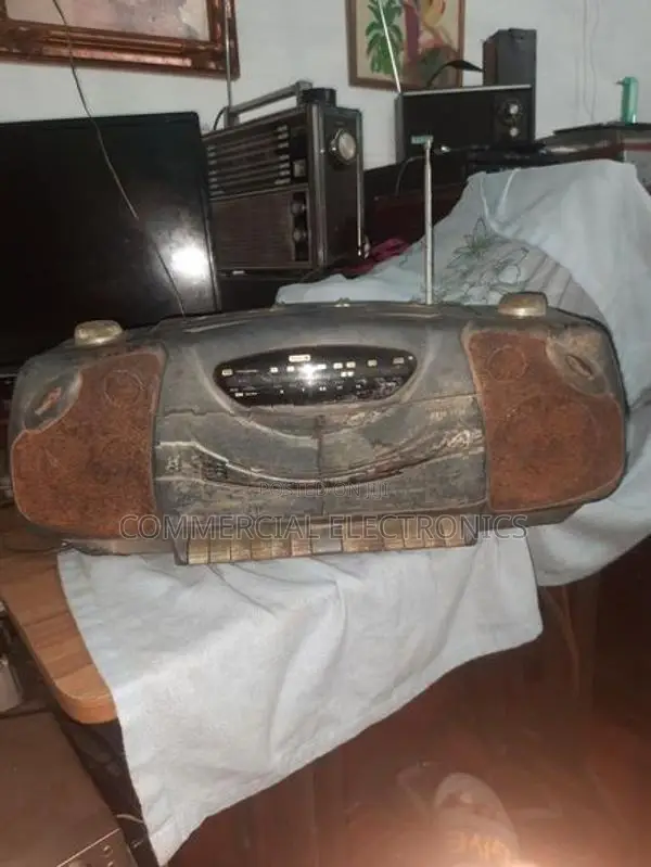 Radio cassette player