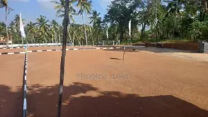පානදුර මොරටුවට මායිමේ හොදම තැනින් බිම් කොටස් M20