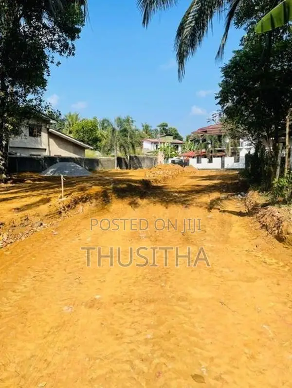 Land for Sale in Wattala Mahabage