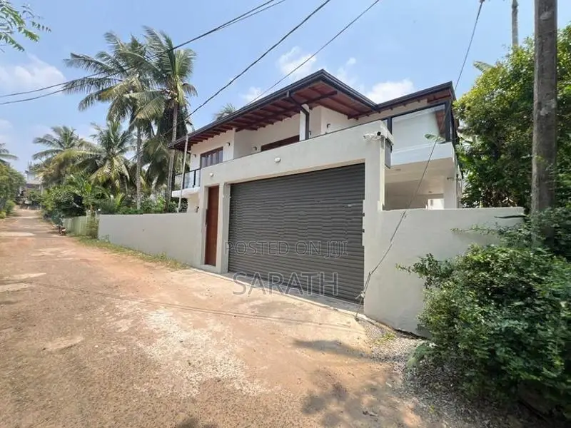 Brand New Luxury House Sale Malabe