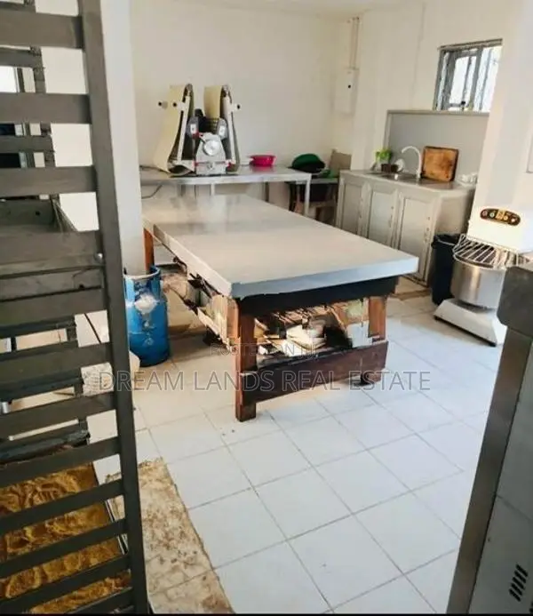 COMMERCIAL PROPERTY FOR RENT IN NUGEGODA (SP1103)