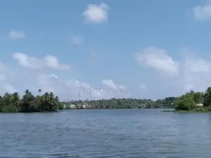 Lake Facing Land for Sale in Moratuwa