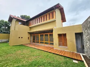 Architecture Designed 3 Storey House for Sale in Udahamulla
