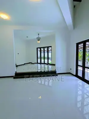 පදිංචි නොවූ අලුත්ම සුපිරි නිවසක් වහාම විකිණීමට