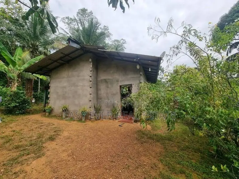 House for sale in wathurugama