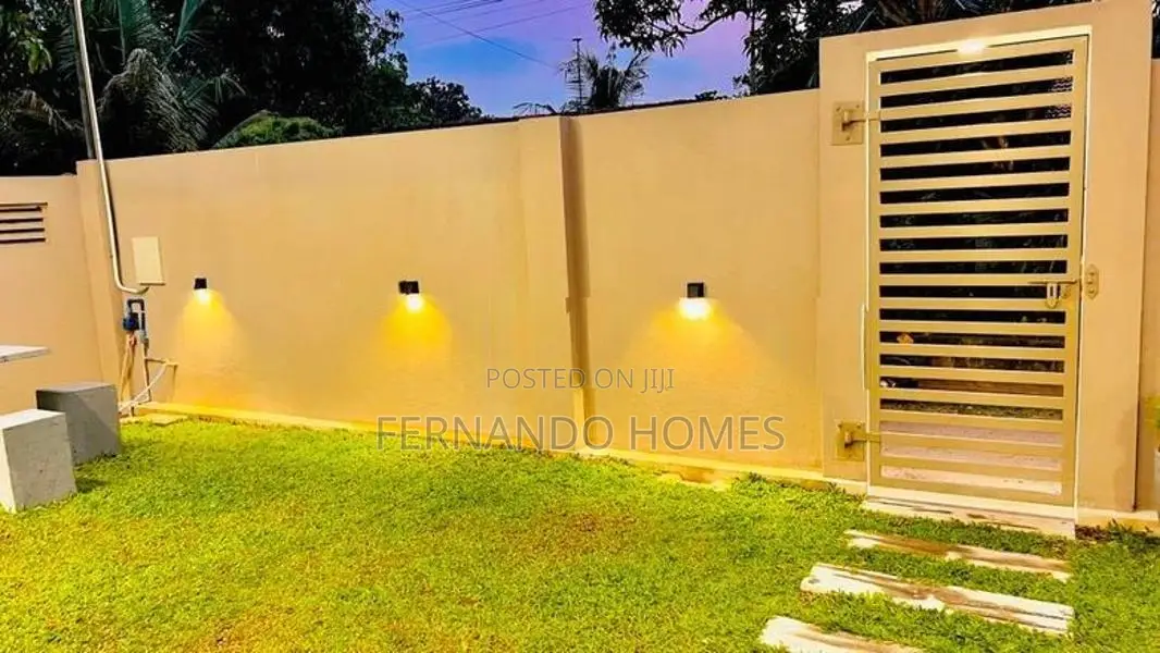 3 Storied Fully Completed 4 BR An Upstairs House For Sale In Negombo