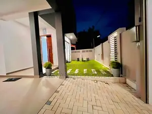 3 Storied Fully Completed 4 BR An Upstairs House For Sale In Negombo