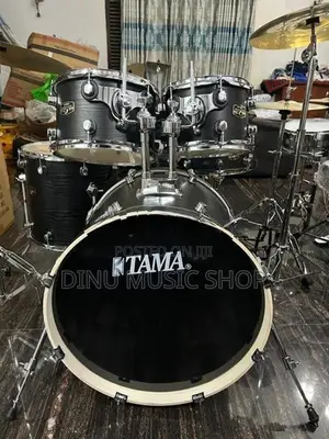 Acoustic Drum Set