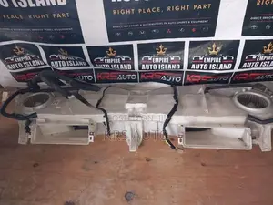 Toyota Noah CR 41 Duel AC Unit