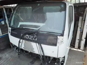 Isuzu ELF Lorry Cabin