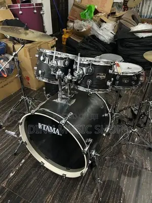 Acoustic Drum Set