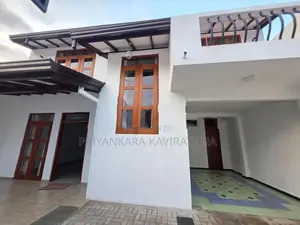 බෝකුන්දර පිහිටි අංගසම්පූර්ණ දෙමහල් නිවස විකිනීමට