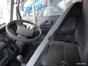 Isuzu ELF Lorry Cabin