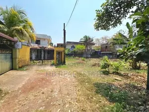 18.30 Perches Residential Bare Land For Sale Delkanda