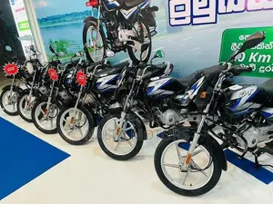 Bajaj CT100 ES 2025