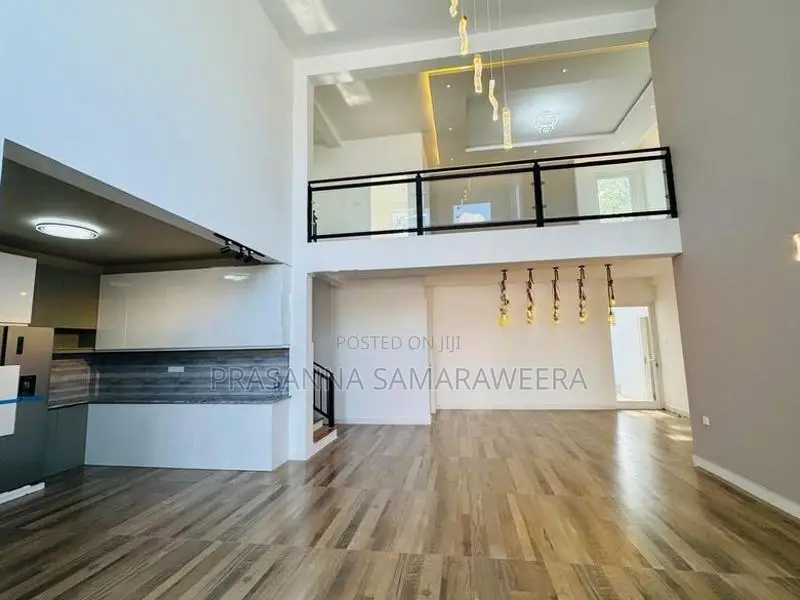 Brand New Solid Modern Super Luxury House-Piliyandala