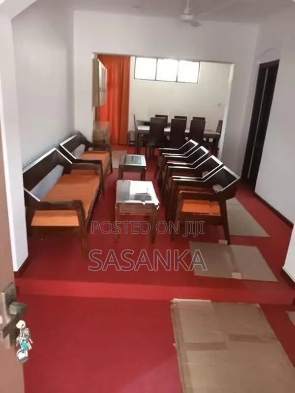 Nugegoda Kattiya Junction Luxury House for Rent