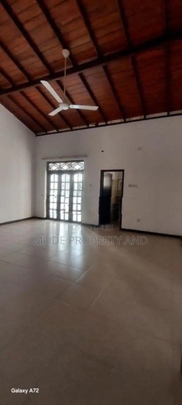 Kaldeymulla Road Rathmalana House