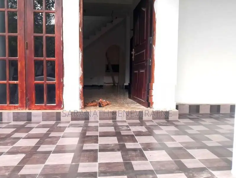 House in Kadawatha - For Sale