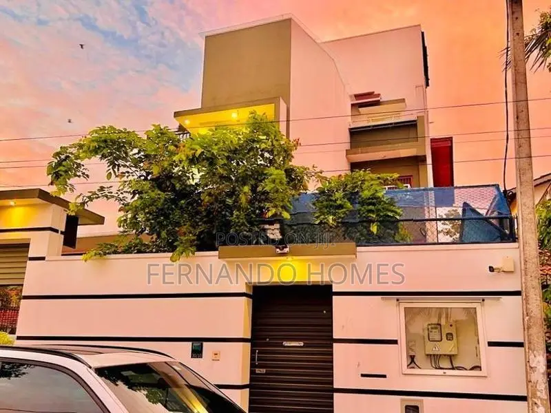 Near Bus Stand Negombo Town Luxurious Modern House For Sale