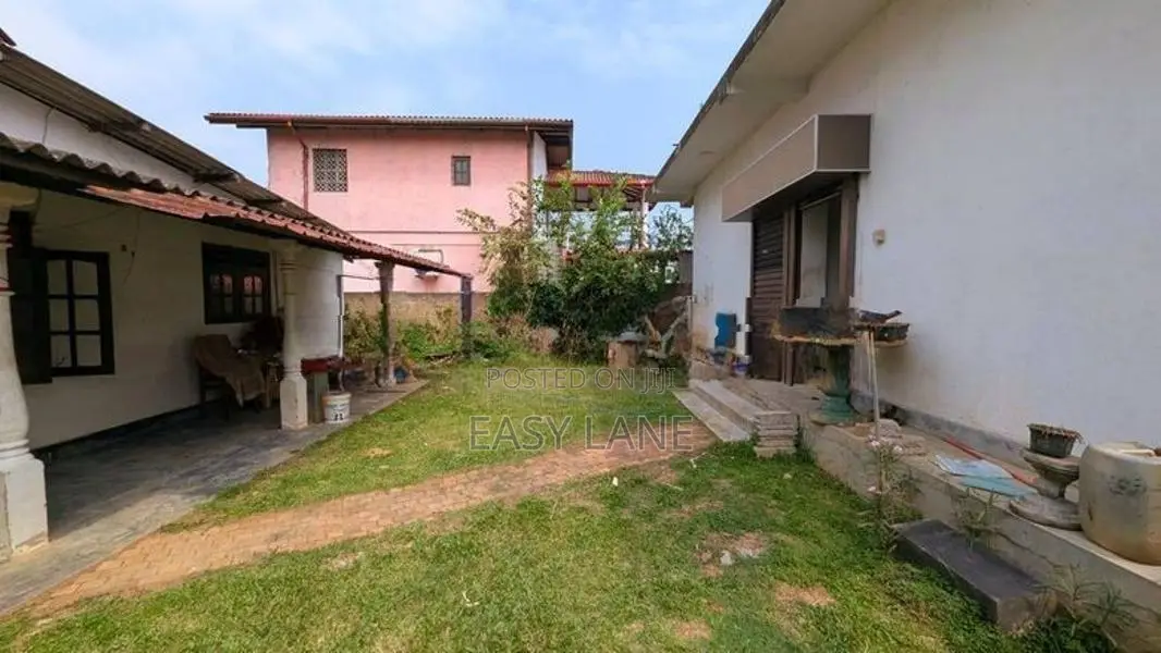 commercial property for sale in malabe