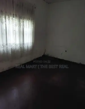 Piliyandala : 10.2 perches Land with Old house for Sale