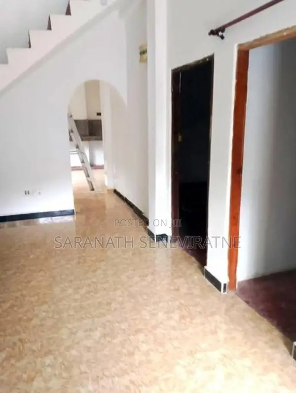House in Kadawatha - For Sale
