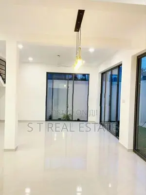 Gated Community Luxury 3 Storey House for Sale in Kahathuduwa