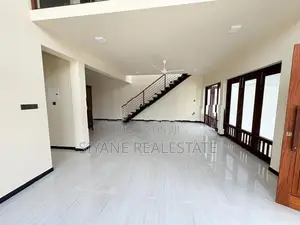 Beautiful Super Luxury House for Sale Battaramulla