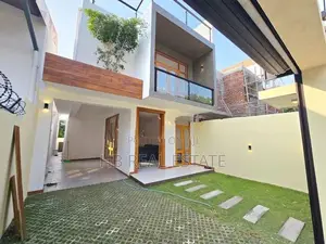 Box Type Modern Luxury House for Sale Palewatta