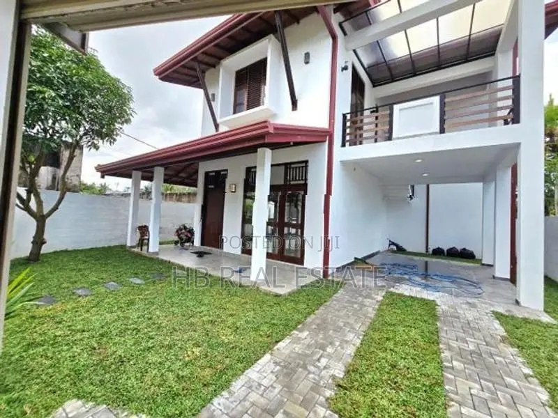 Boralesgamuwa Architecture Designed Brand new House For Sale