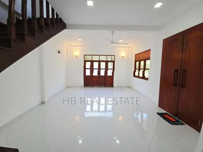 Newly Build Luxury Three Storey House for Sale - Makandana