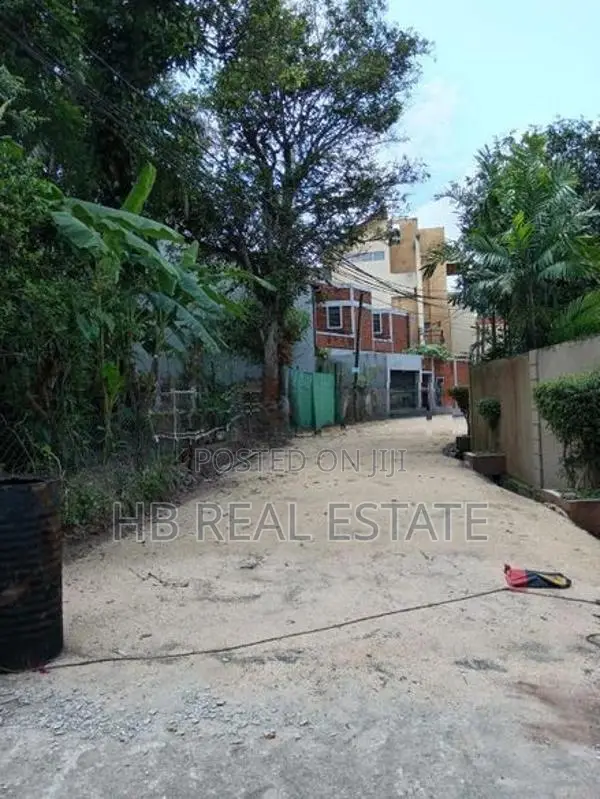 8.60 P Residential Bare Land For Sale Palewatta