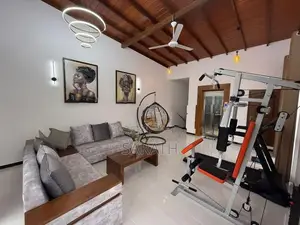13 P With Super Luxury House In Battaramulla
