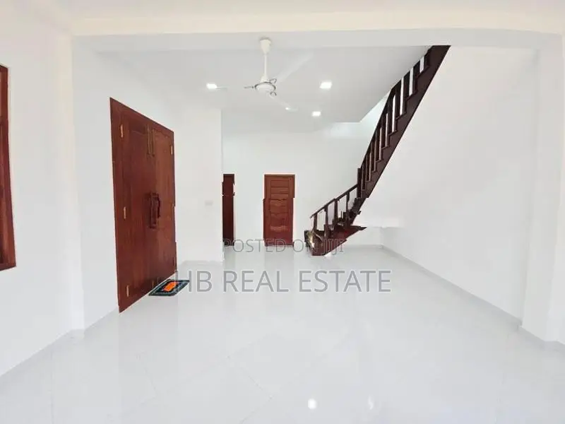 Newly Build Luxury Three Storey House for Sale - Makandana