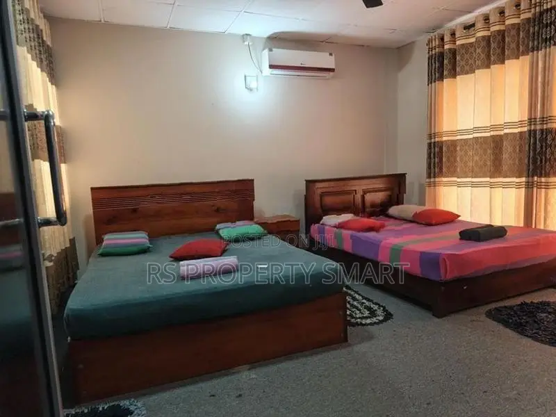 14 Bedrooms House For Rent - Nugegoda