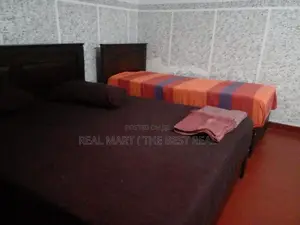 Nugegoda Town : 13 A/C Bedrooms Hotel for Rent