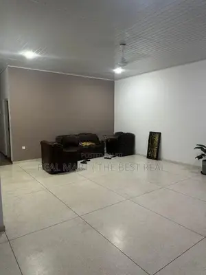Colombo 8 : 5 A/C bedrooms fully furnished Large Hotel for Rent