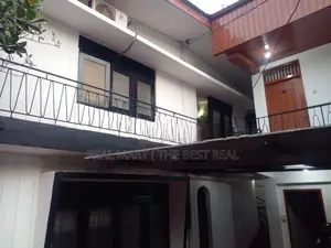 Nugegoda Town : 13 A/C Bedrooms Hotel for Rent