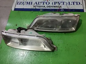 Toyota mark 2 gx100 head light set